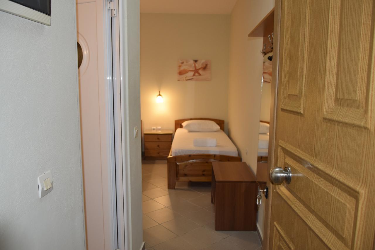 Zotos Apartment Химар Екстериор снимка